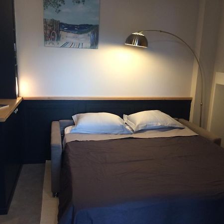 Dinard: Studio A 100 M De La Plage De L'Ecluse Kültér fotó